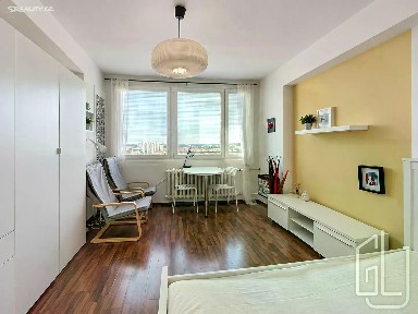 Pronájem bytu 1+kk 44 m² Vokovická, Praha - Vokovice