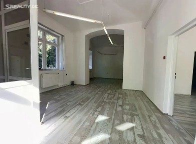 Pronájem kanceláře 187 m²