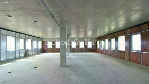 Pronájem kanceláře 501 m²