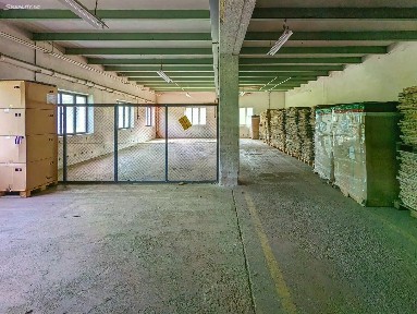 Pronájem skladového prostoru 490 m²