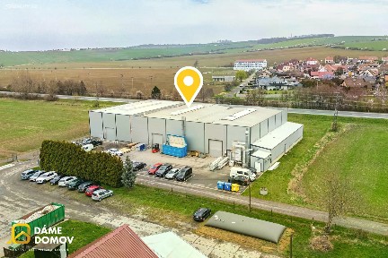 Pronájem skladového prostoru 832 m²