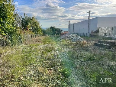 Pronájem komerční nemovitosti 828 m²