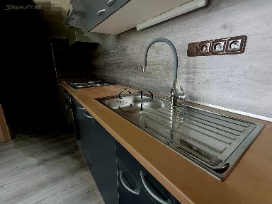 Pronájem bytu 2+kk 48 m² Nová Ves