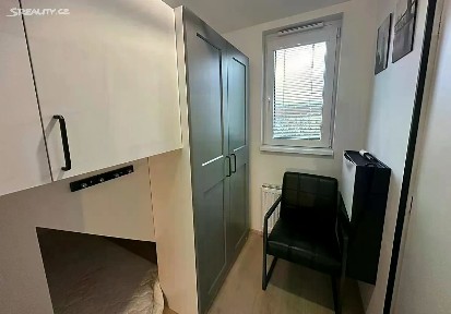 Pronájem bytu 1+kk 19 m² Praha - Hloubětín