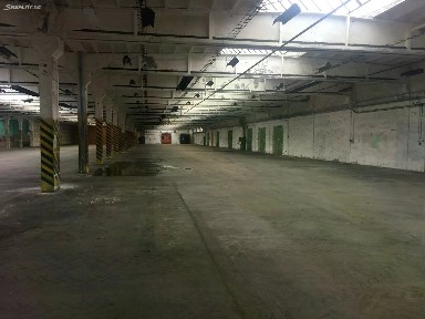 Pronájem skladového prostoru 2700 m²