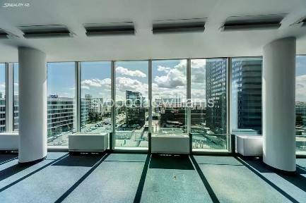 Pronájem kanceláře 733 m²