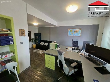 Pronájem obchodního prostoru 84 m²