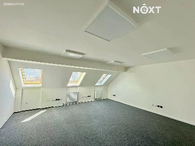 Pronájem kanceláře 102 m²