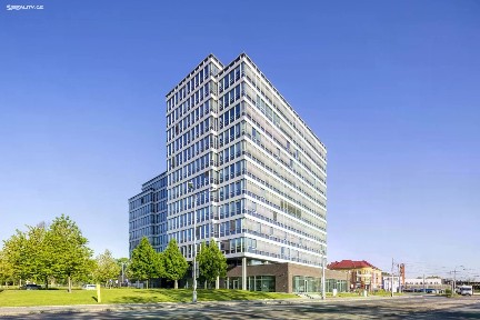Pronájem kanceláře 2100 m²