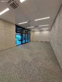 Pronájem obchodního prostoru 74 m²