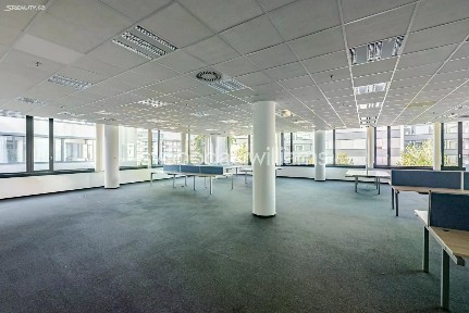 Pronájem kanceláře 2531 m²
