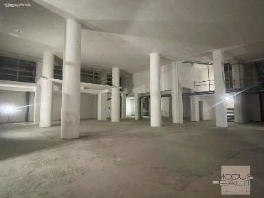 Pronájem obchodního prostoru 1000 m²