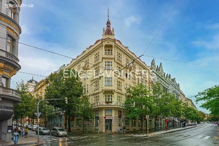 Pronájem skladového prostoru 329 m²