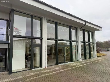 Pronájem obchodního prostoru 666 m²
