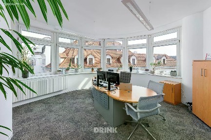 Pronájem kanceláře 66 m²