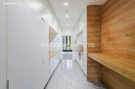 Pronájem kanceláře 612 m² U Trezorky, Praha - Jinonice
