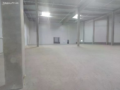 Pronájem skladového prostoru 2000 m² U Továren, Praha - Hostivař