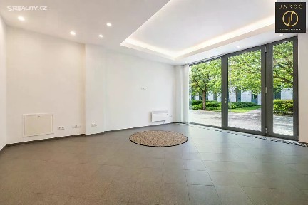 Pronájem kanceláře 37 m² Rohanské nábřeží, Praha - Karlín