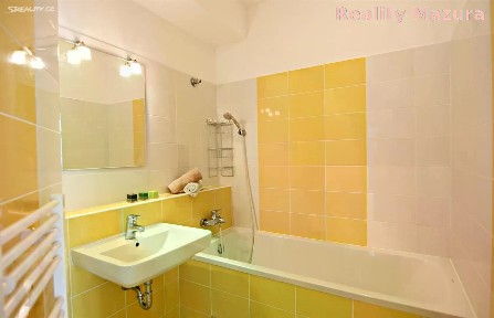 Pronájem bytu 2+kk 56 m²