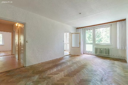 Prodej bytu 3+1 72 m² Třískalova, Brno - Lesná