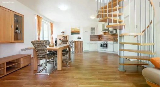 Prodej bytu 3+kk 117 m² Horní Planá - Hory