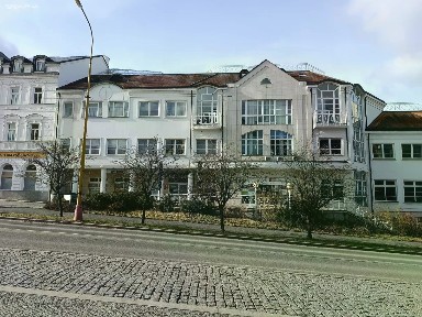 Pronájem kanceláře 195 m²