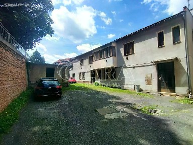 Komenského, Nová Paka