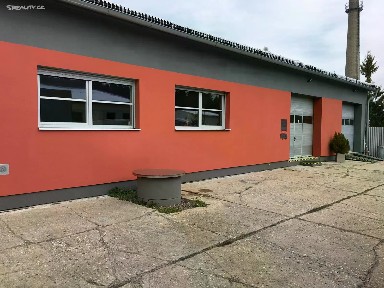 Prodej výrobní haly, prostoru 215 m²