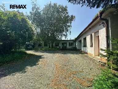 Prodej komerční nemovitosti 662 m²