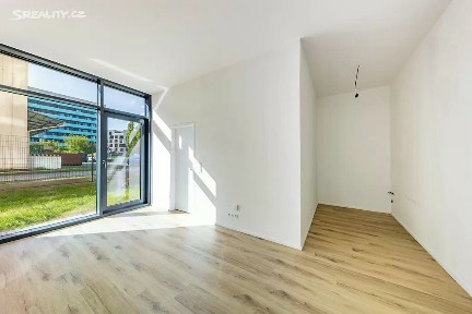 Prodej bytu 2+kk 53 m² Malešická, Praha - Žižkov