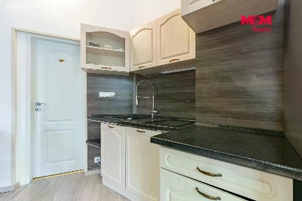 Prodej činžovního domu 340 m²