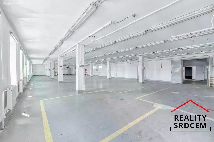 Pronájem skladového prostoru 613 m²