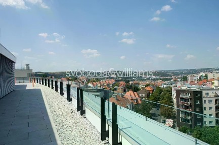 Pronájem kanceláře 536 m²