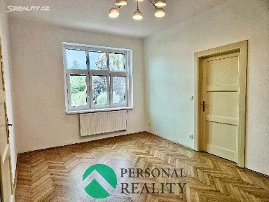 Pronájem bytu 3+1 91 m² Husova, Benešov