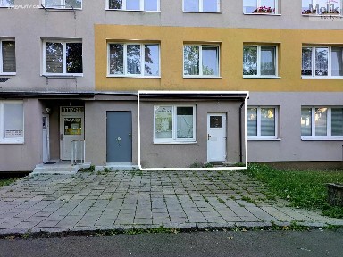 Šeříková, Most