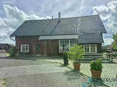 Pronájem obchodního prostoru 240 m²