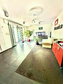 Pronájem kanceláře 440 m²
