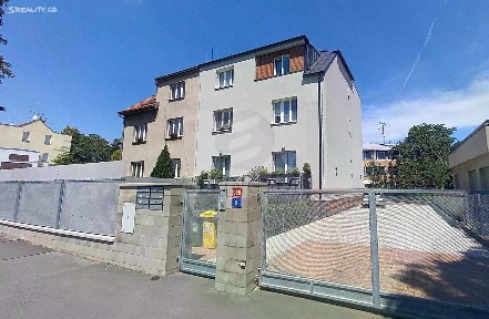 Javorová, Praha - Kobylisy