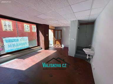 Pronájem obchodního prostoru 22 m²