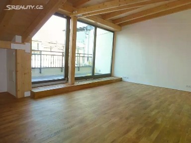 Pronájem bytu 2+kk 70 m² Mánesova, Praha - Vinohrady