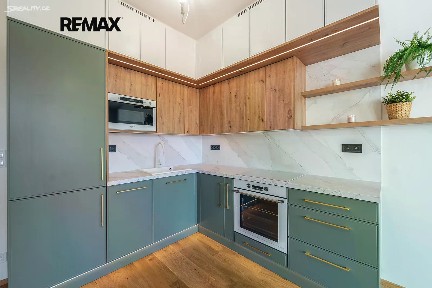 Pronájem bytu 2+kk 54 m² U Komína, Praha - Radlice