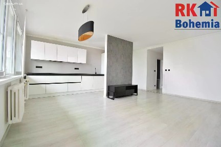 Pronájem bytu 4+kk 90 m² Socháňova, Praha - Řepy