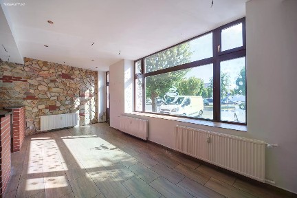 Pronájem obchodního prostoru 86 m²