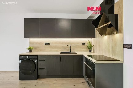 Pronájem bytu 1+kk 27 m²