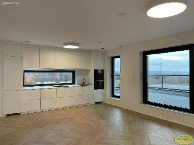Pronájem bytu 3+kk 80 m²