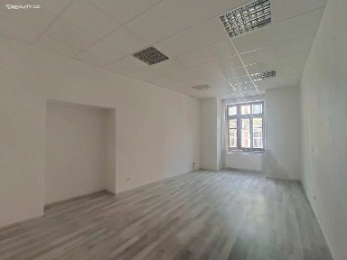 Pronájem kanceláře 71 m²