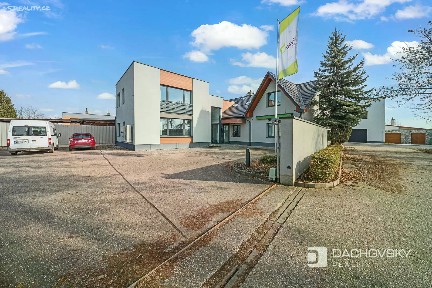 Prodej kanceláře 374 m²