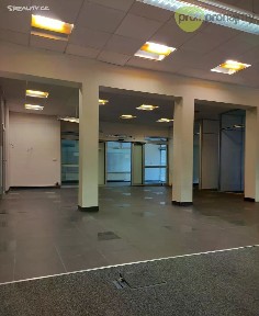 Pronájem kanceláře 171 m²