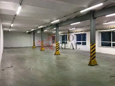 Pronájem skladového prostoru 357 m²