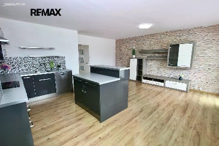 Pronájem bytu 3+kk 64 m²